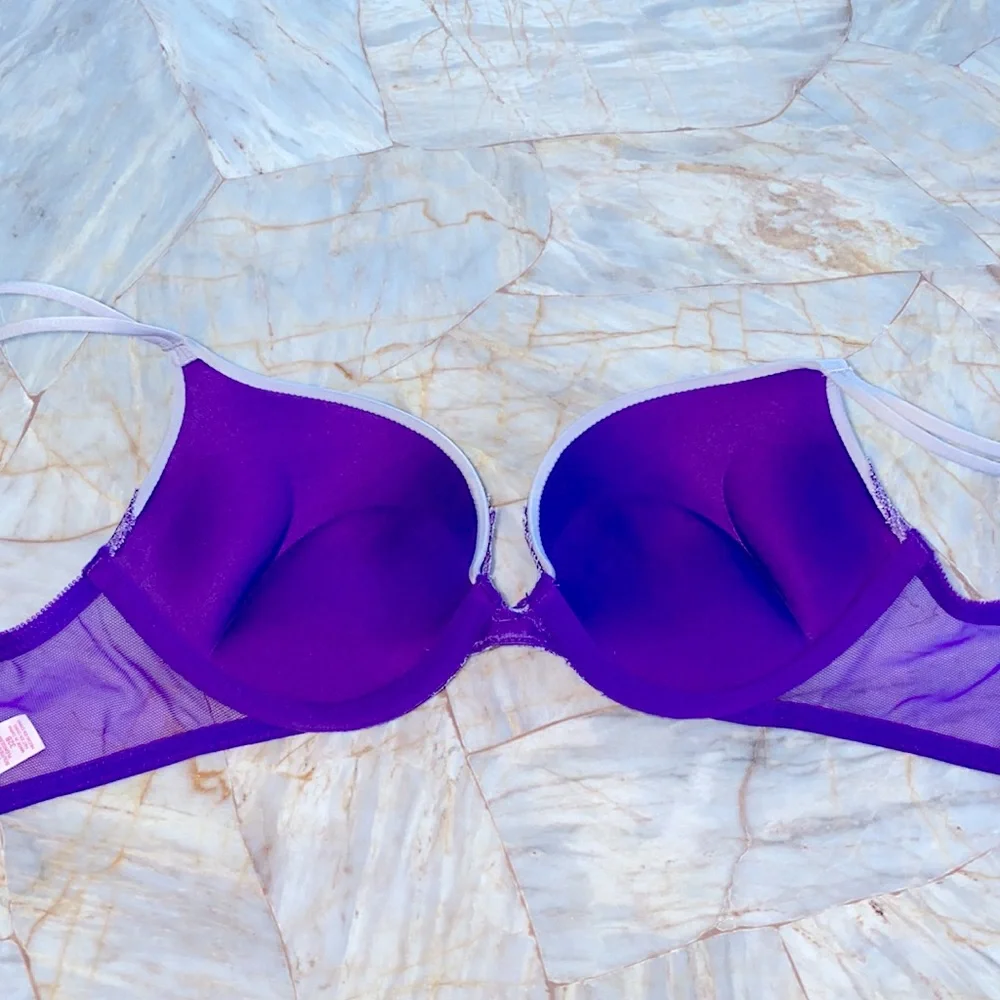 2 Pc Set: Medium Very Sexy Panty and 34B Bra BOMBSHELL Satin Lace Lilac Vintage